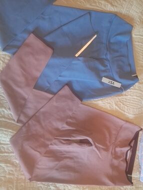 Victoria's Secret Blue and Mauve Leggings Set